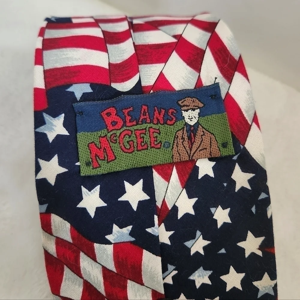 Beans McGee Vintage 90's Patriotic Red White Blue American Flag Necktie Tie